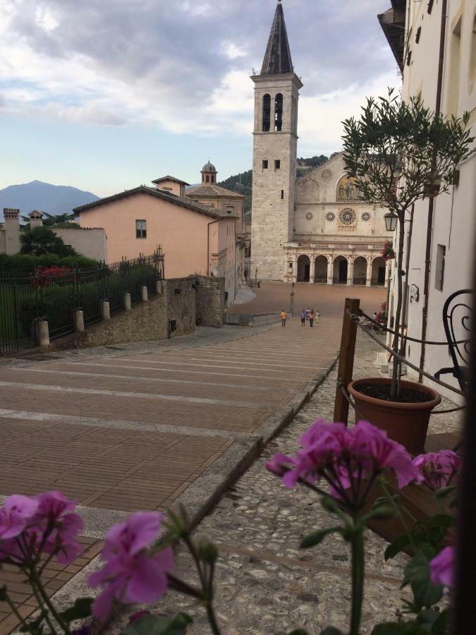 Appartamento Via G Mameli 94 Spoleto Eksteriør bilde