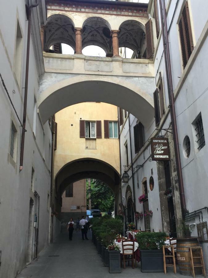 Appartamento Via G Mameli 94 Spoleto Eksteriør bilde