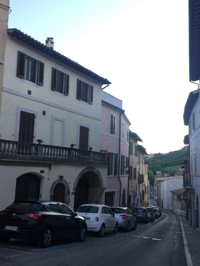 Appartamento Via G Mameli 94 Spoleto Eksteriør bilde