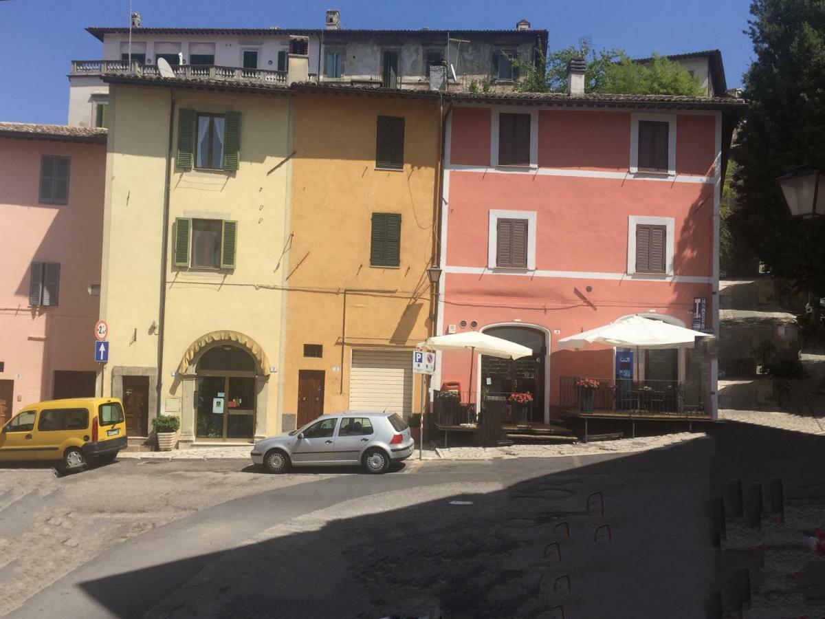 Appartamento Via G Mameli 94 Spoleto Eksteriør bilde